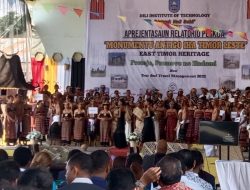 Estudante DIT Aprezenta Rezultadu Peskiza Monumentu Iha TL, Hamutuk 132