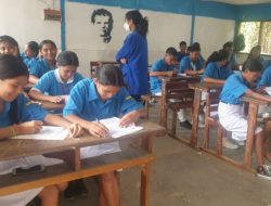 Estudante ESGP Cristal La Tuir Ezame, Diretor Husu Klarifikasaun Husi Inan-Aman