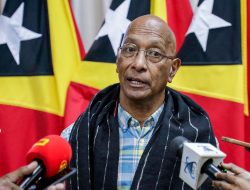 Hakarak Sai Eskritór Tenke Lee Barak La’os “Han no Toba” De’it