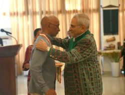 Horta kondekora Eskritor Luis Cardoso Ho Koral Orden TL