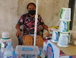 Nesesidade moris obriga negosiante Augusta tenki faan sasan iha dalan ninin