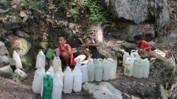 Tinan Rua Nulu Resin Komunidade Ailele-Hun No Bedois Luta Ba Bee-mos