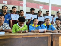 Estudante UNTL Aprezenta Mosaun Kontra Alegasaun Korupsaun iha Departamentu Língua Tetun