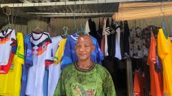 Negósiu Tais no Ropa Tradisionál Sai Fonte Rendimentu ba Família